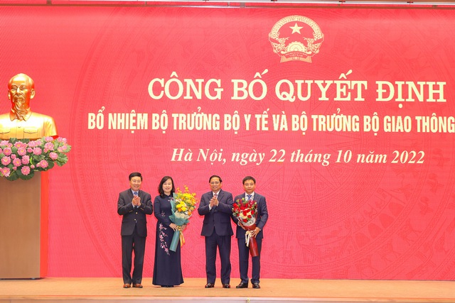 thu tuong pham minh chinh trao quyet dinh bo nhiem hai bo truong 4 thu tuong pham minh chinh trao quyet dinh bo nhiem hai bo truong 4