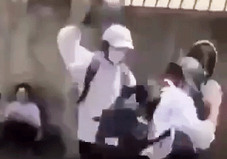 vu nu sinh thcs o dak lak bi danh hoi dong nguoi me bat ngo len tieng vu nu sinh thcs o dak lak bi danh hoi dong nguoi me bat ngo len tieng