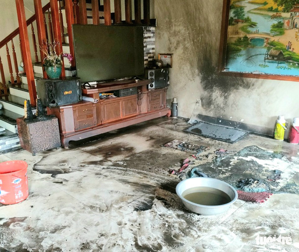vu 3 nguoi con gai mang xang dot nha me de me toi vua dau kho vua xau ho vu 3 nguoi con gai mang xang dot nha me de me toi vua dau kho vua xau ho