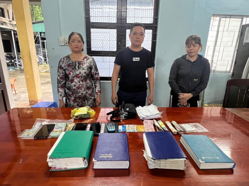 vu 3 doi tuong cho vay nang lai hon 15 ty dong cuon so 10 000 trang chua gi vu 3 doi tuong cho vay nang lai hon 15 ty dong cuon so 10 000 trang chua gi