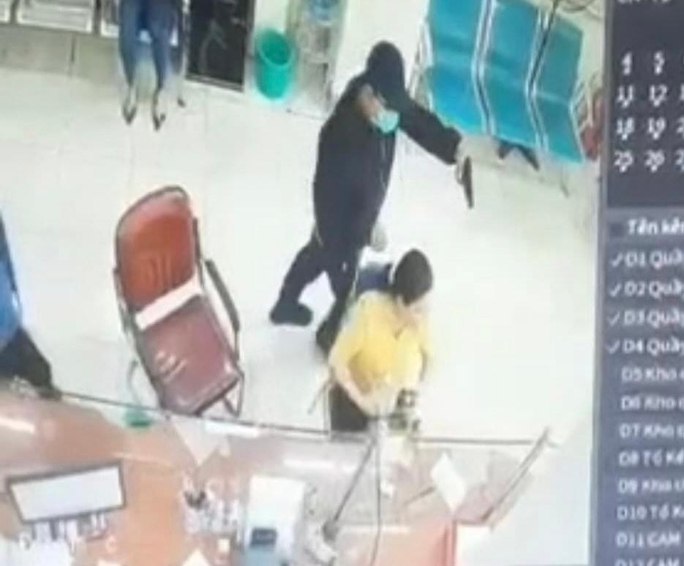 vu dung sung cuop tai ngan hang o dong nai bat ngo loi khai cua nghi pham