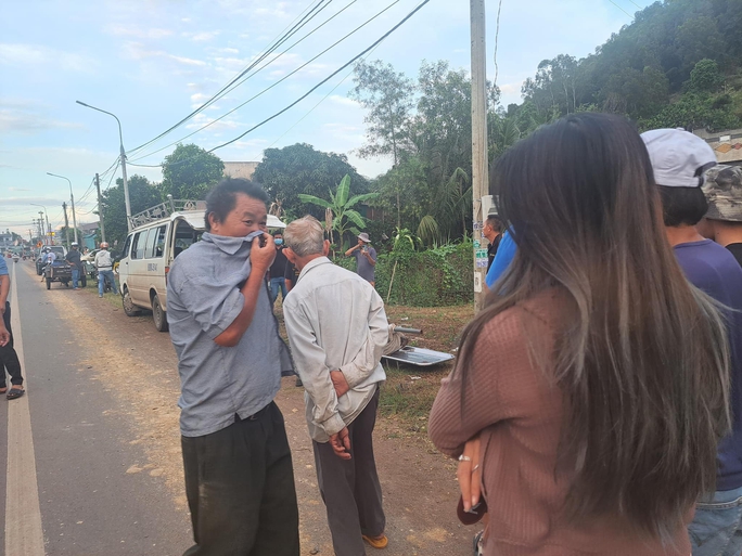 ta hoa phat hien thi the nguoi dan ong treo co tren nui tra vo