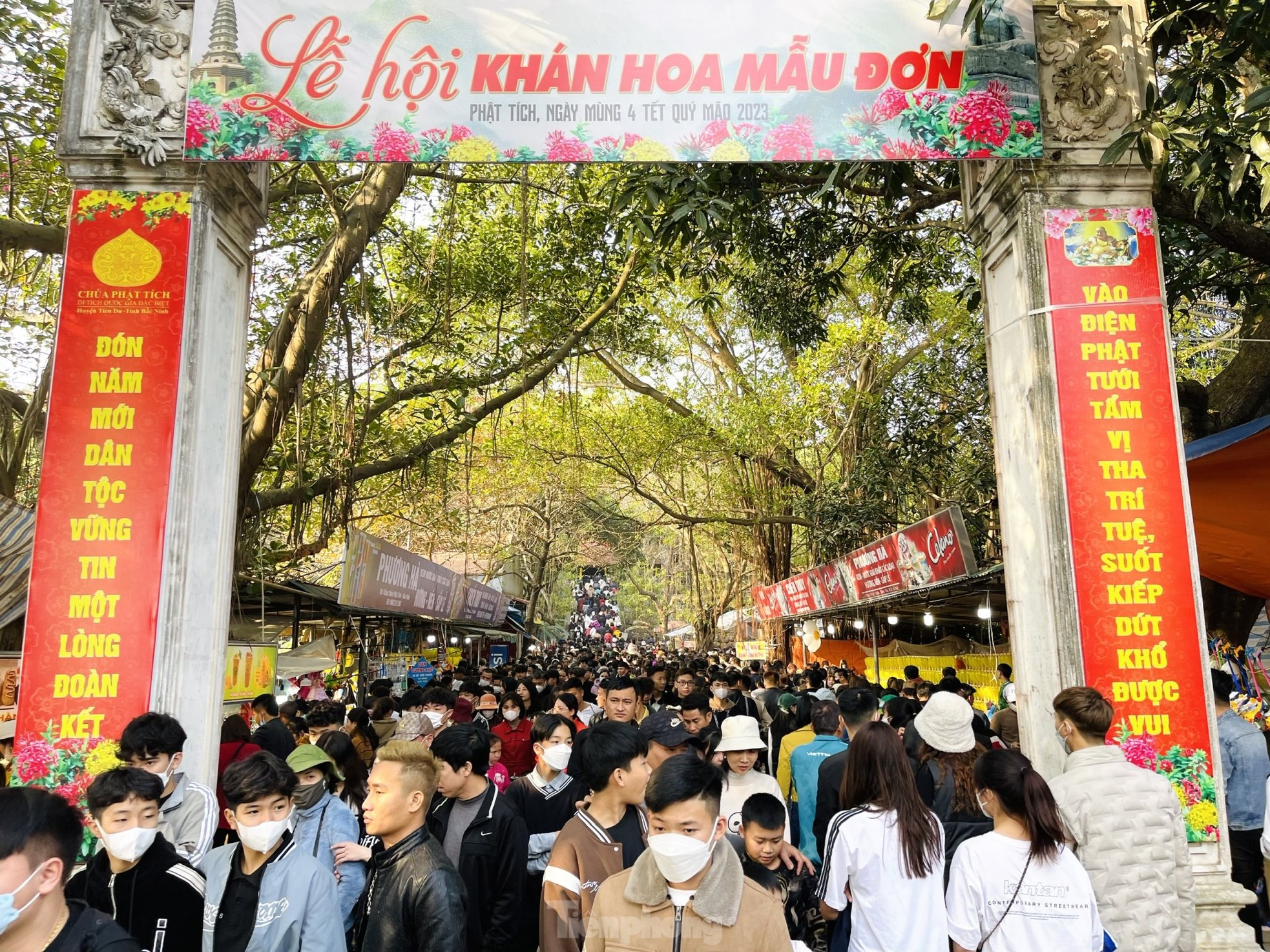 hang nghin nguoi ve bac ninh tray hoi chua phat tich dau xuan quy mao 1 hang nghin nguoi ve bac ninh tray hoi chua phat tich dau xuan quy mao 1