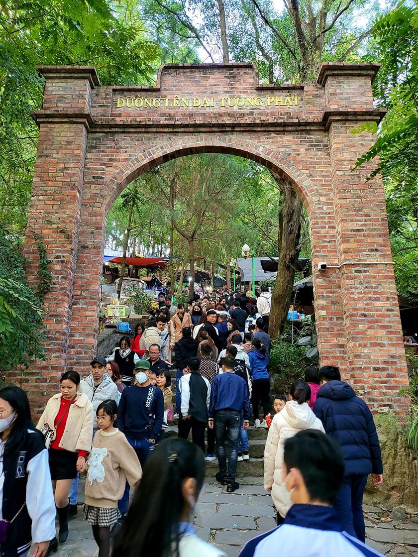 hang nghin nguoi ve bac ninh tray hoi chua phat tich dau xuan quy mao 5 hang nghin nguoi ve bac ninh tray hoi chua phat tich dau xuan quy mao 5