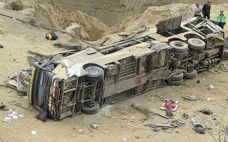 xe bus tai peru lao xuong vach nui o khuc quanh cua quy 24 nguoi chet xe bus tai peru lao xuong vach nui o khuc quanh cua quy 24 nguoi chet