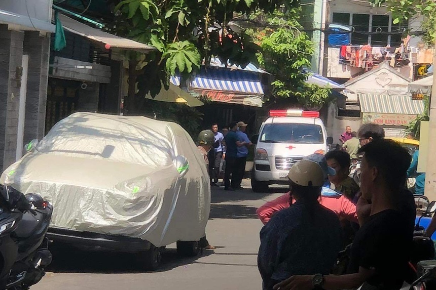 dieu tra vu mot nguoi dan ong nghi nhay lau tu vong o tru so ubnd phuong o tp hcm 2