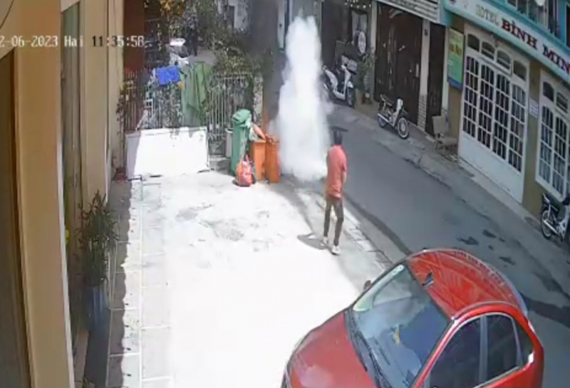 cu ong 72 tuoi tu thieu truoc cua nha o da lat 1 cu ong 72 tuoi tu thieu truoc cua nha o da lat 1