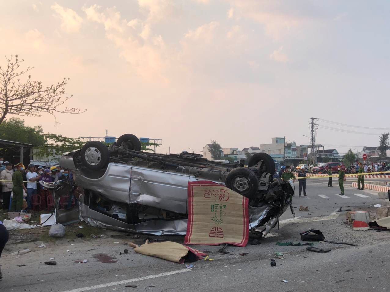 vu tai nan 8 nguoi chet o quang nam vo nan nhan khoc nghen tai hien truong 12 vu tai nan 8 nguoi chet o quang nam vo nan nhan khoc nghen tai hien truong 12