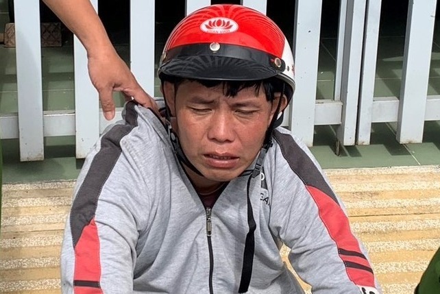 giat dien thoaiiphone promax 11 cua nguoi phu nu tren pho ke cuop bi bat song