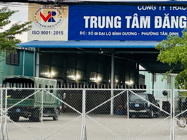 2 pho giam doc trung tam dang kiem o binh duong bi bat de dieu tra hanh vi nhan hoi lo 2 pho giam doc trung tam dang kiem o binh duong bi bat de dieu tra hanh vi nhan hoi lo