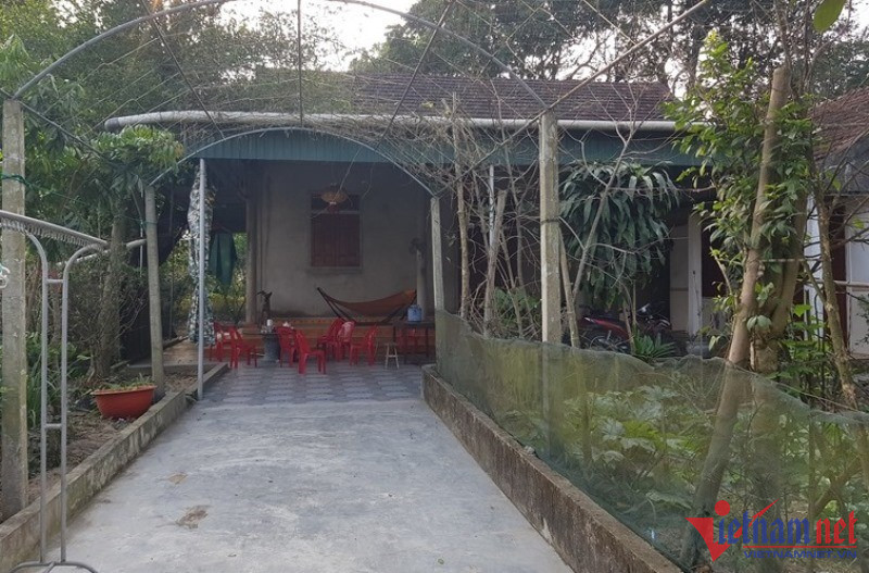 vu nu sinh o ha tinh bi hiep dam khoi to thay giao va cu ong hang xom 68 tuoi