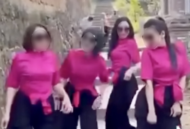 cong an xac minh clip 4 co gai nhay nhot uon eo tai chua bo da cong an xac minh clip 4 co gai nhay nhot uon eo tai chua bo da