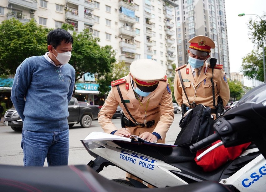 csgt duo c du ng phuong tie n cu a nguo i dan de kie m tra khi na o 
