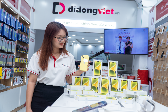 tin tuc cong nghe moi nong nhat hom nay 2732023 iphone 14 mau vang vua len ke gia da bat ngo