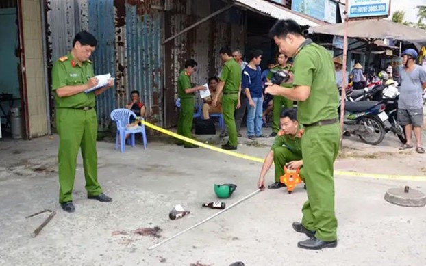 an mang kinh hoang o da nang mot nguoi bi dam tu vong vi tieng loa keo keo
