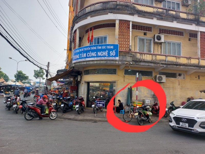 chu xe tai bi nguoi lam cong dam tu vong khi dang uong ca phe chu xe tai bi nguoi lam cong dam tu vong khi dang uong ca phe