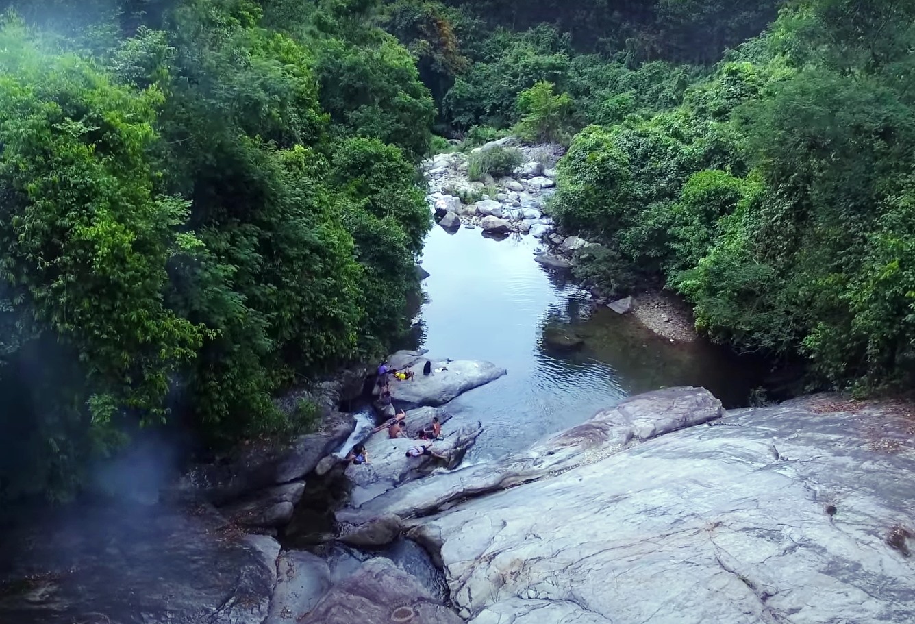 ru nhau di tam suoi ho giang thom dip nghi le mot hoc sinh lop 9 chet duoi ru nhau di tam suoi ho giang thom dip nghi le mot hoc sinh lop 9 chet duoi
