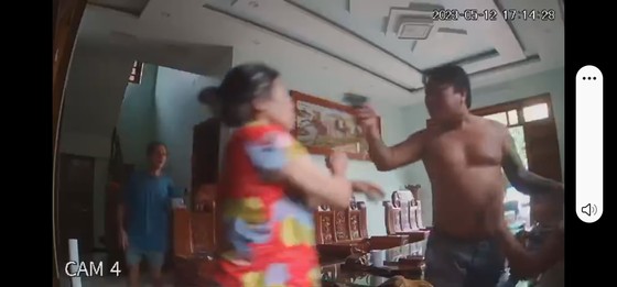 chan dung doanh nhan xam tro vac sung ban loan xa truy sat chu no o quang binh chan dung doanh nhan xam tro vac sung ban loan xa truy sat chu no o quang binh