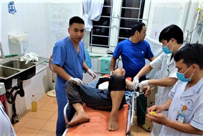 bi bat khi dang om 16 banh heroin giang a lenh cua co tu tu bat thanh