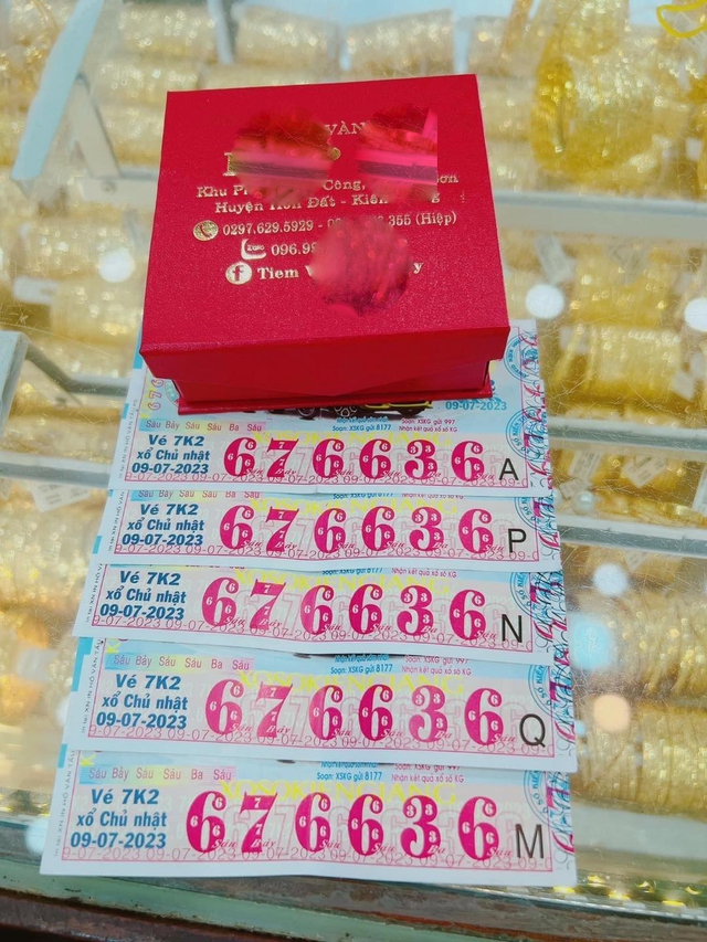 trung 5 to ve so doc dac nguoi phu nu mien tay chi 2 4 ty dong de mua vang tang con chau trung 5 to ve so doc dac nguoi phu nu mien tay chi 2 4 ty dong de mua vang tang con chau