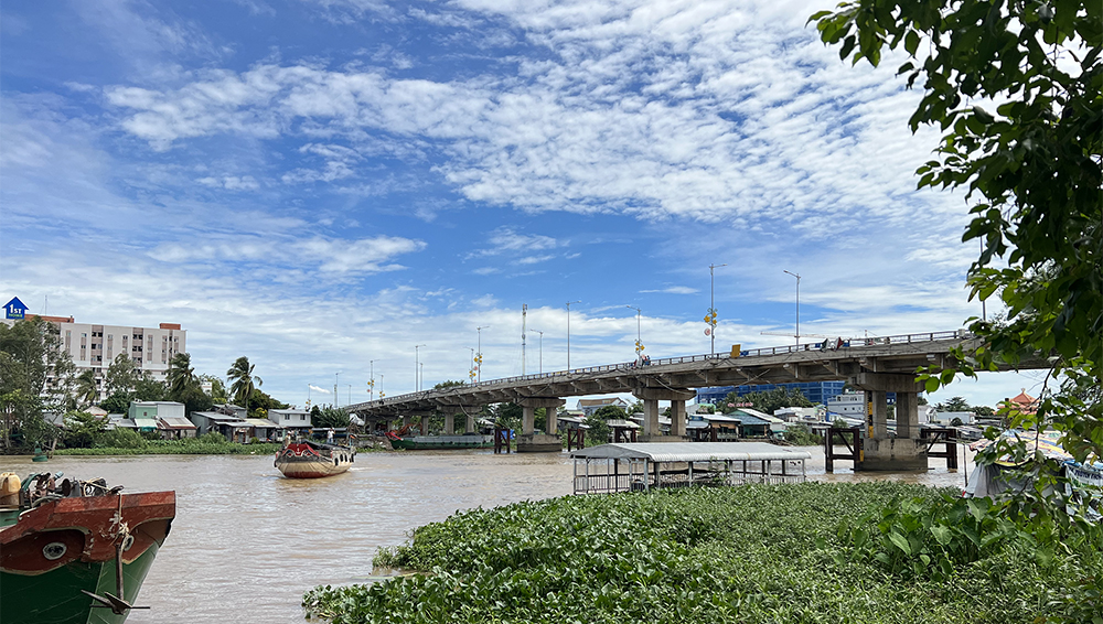 vu be trai 4 tuoi bi nem xuong song nghi pham la nguoi yeu cu cua me chau be 2 vu be trai 4 tuoi bi nem xuong song nghi pham la nguoi yeu cu cua me chau be 2