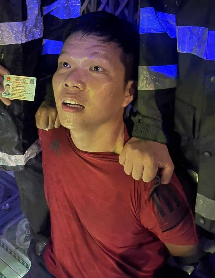 vu be gai 3 tuoi bi bat coc doi tien chuoc 2 ty dong nghi pham la ban cua bo chau be da nhan 1 ty dong 12