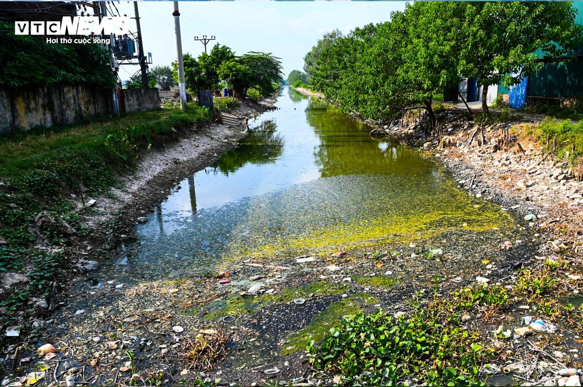 vu kdt thanh ha khat nuoc tram cap nuoc chi cach nghia trang khoang 500m 8