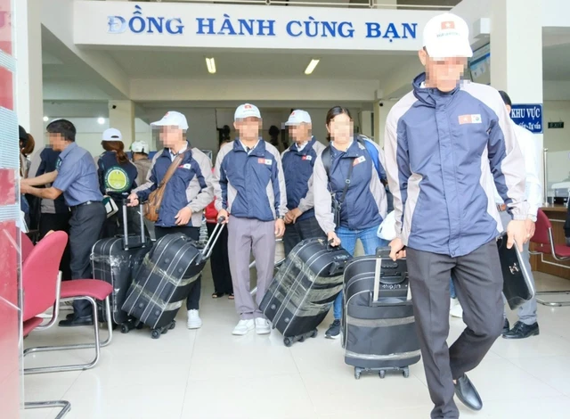 tin thoi su nong moi nhat ngay 26 10 2023 19 lao dong thoi vu o lam dong di lam viec han quoc da bo tron 0 tin thoi su nong moi nhat ngay 26 10 2023 19 lao dong thoi vu o lam dong di lam viec han quoc da bo tron 0