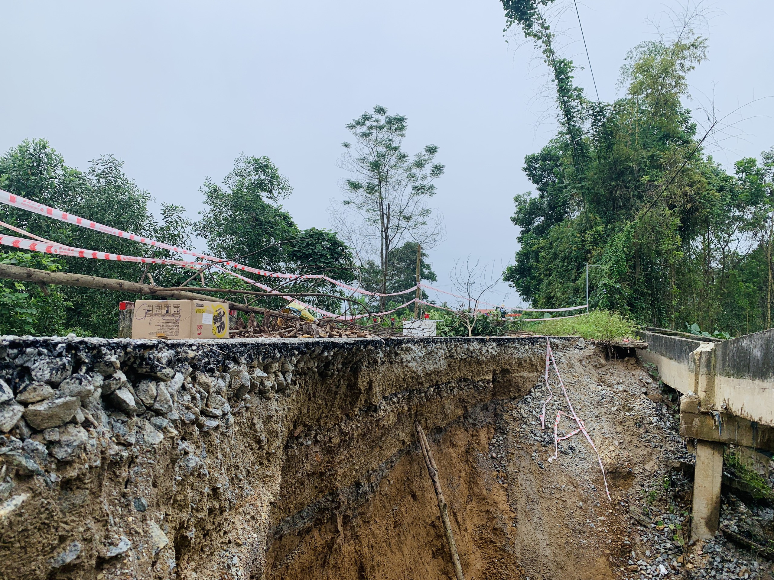 ho tu than sau gan 10m bat ngo xuat hien giua duong o ha tinh 3