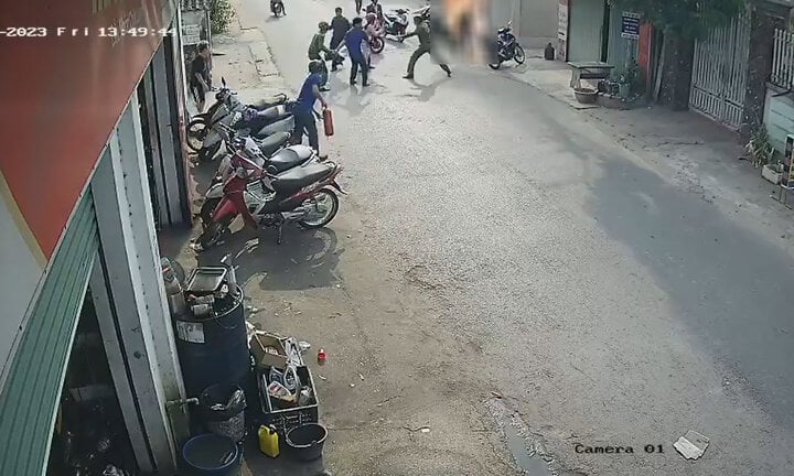 tin thoi su nong moi nhat ngay 26 11 2023 nam thanh nien o quang binh de lai thu xin loi roi nhay cau 0