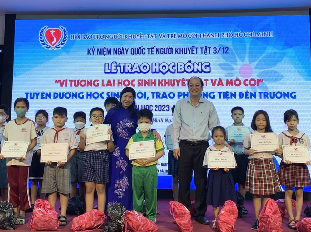 tin thoi su nong moi nhat ngay 4 12 2023 1 2 ty dong cham lo tre khuyet tat mo coi tp hcm 1 tin thoi su nong moi nhat ngay 4 12 2023 1 2 ty dong cham lo tre khuyet tat mo coi tp hcm 1
