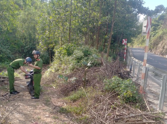 vu thay giao tu vong trong tu the treo co tren dinh doi o thua thien hue nguoi than noi gi 2