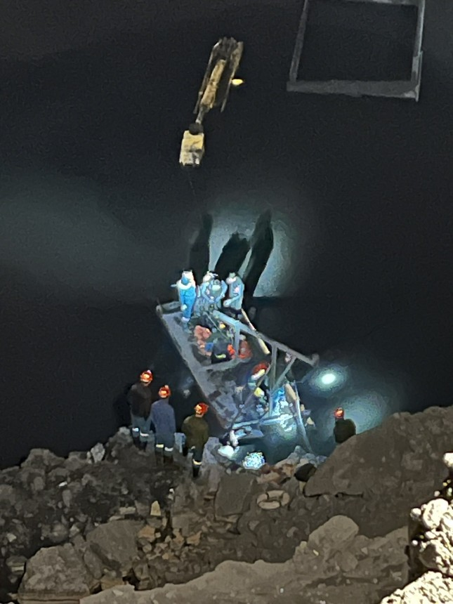 vu sat lo tai mo than o quang ninh 8 nguoi thuong vong va mat tich nan nhan gap nan o do sau 270m 2