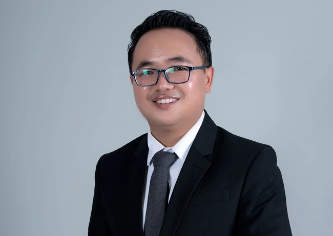 chan dung tan pho giao su 8x tung dat giai qua cau vang la giang vien truong dai hoc bach khoa chan dung tan pho giao su 8x tung dat giai qua cau vang la giang vien truong dai hoc bach khoa