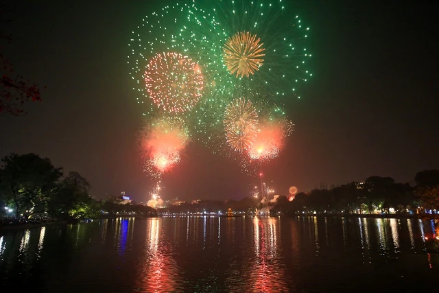 tin thoi su nong moi nhat ngay 28 12 2023 ha noi ban phao hoa o 31 diem trong dem giao thua tet nguyen dan 2024 1 tin thoi su nong moi nhat ngay 28 12 2023 ha noi ban phao hoa o 31 diem trong dem giao thua tet nguyen dan 2024 1