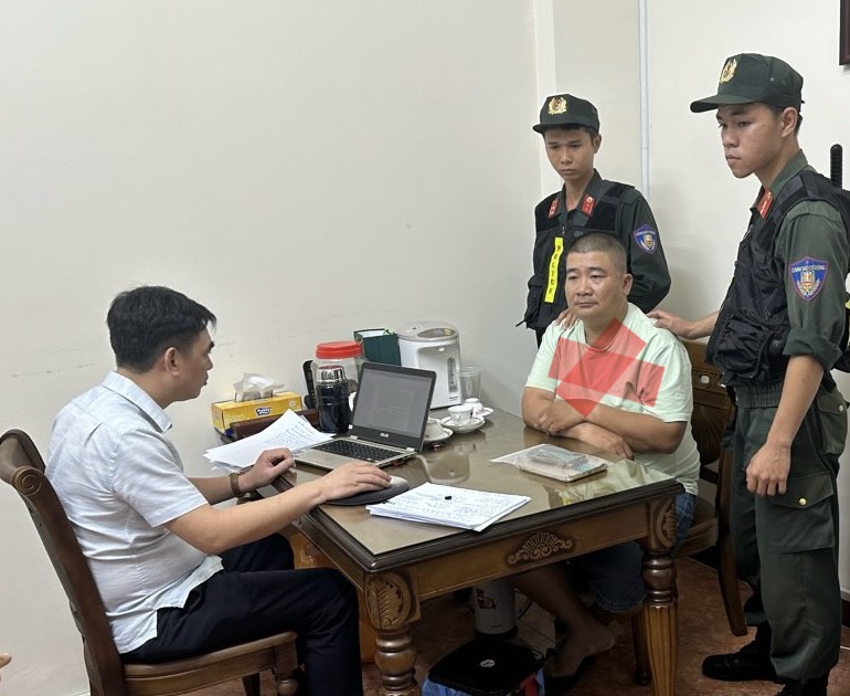 triet pha duong day danh bac giao dich voi so tien hon 5 000 ty dong ong trum vua bi khoi to la ai triet pha duong day danh bac giao dich voi so tien hon 5 000 ty dong ong trum vua bi khoi to la ai