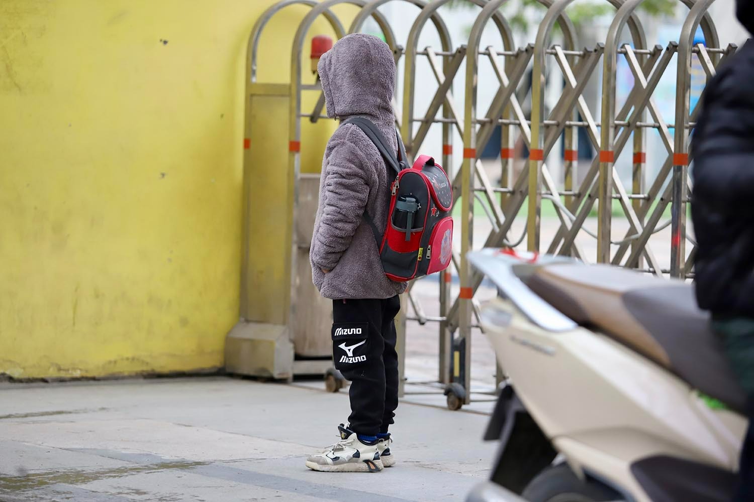 troi ret duoi 10 do c nhieu hoc sinh tieu hoc o ha noi van den truong 3