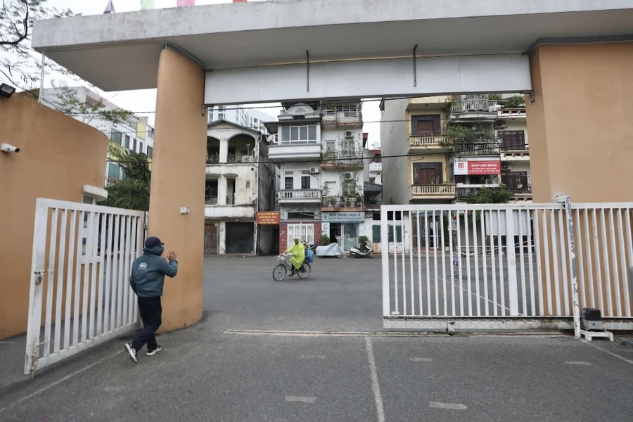 troi ret duoi 10 do c nhieu hoc sinh tieu hoc o ha noi van den truong 8