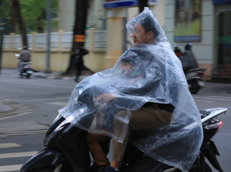 troi ret duoi 10 do c nhieu hoc sinh tieu hoc o ha noi van den truong 9