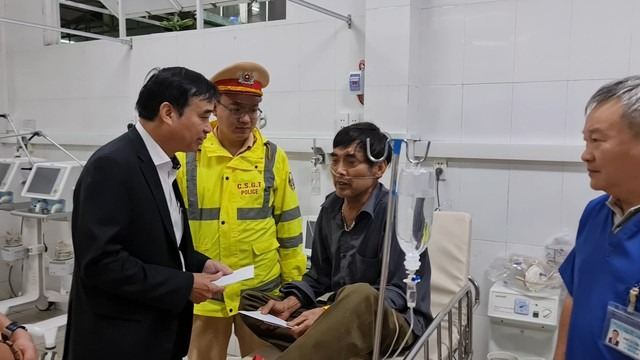vu xe khach lao xuong vuc o da nang tinh hinh suc khoe cac nan nhan bi thuong ra sao 2 vu xe khach lao xuong vuc o da nang tinh hinh suc khoe cac nan nhan bi thuong ra sao 2