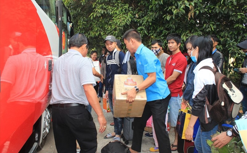 tin thoi su nong moi nhat ngay 1 2 2024 cham lo cho nguoi lao dong khong co dieu kien ve que don tet tin thoi su nong moi nhat ngay 1 2 2024 cham lo cho nguoi lao dong khong co dieu kien ve que don tet