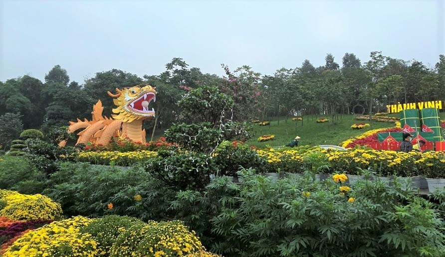 linh vat rong dai 30m mieng ngam vien ngoc o nghe an vua ra mat gay bao mang xa hoi 2 linh vat rong dai 30m mieng ngam vien ngoc o nghe an vua ra mat gay bao mang xa hoi 2