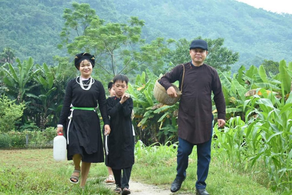 tet pay tai tet nha ngoai net dep van hoa truyen thong cua dong bao tay nung o cao bang 1 tet pay tai tet nha ngoai net dep van hoa truyen thong cua dong bao tay nung o cao bang 1