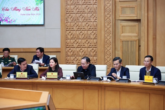 thu tuong pham minh chinh bat tay ngay vao cong viec trien khai cac nhiem vu trong tam sau ky nghi tet 8