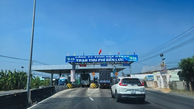 tin thoi su nong moi nhat ngay 17 2 2024 long an dieu chinh muc thu phi duong tinh 830 va 824