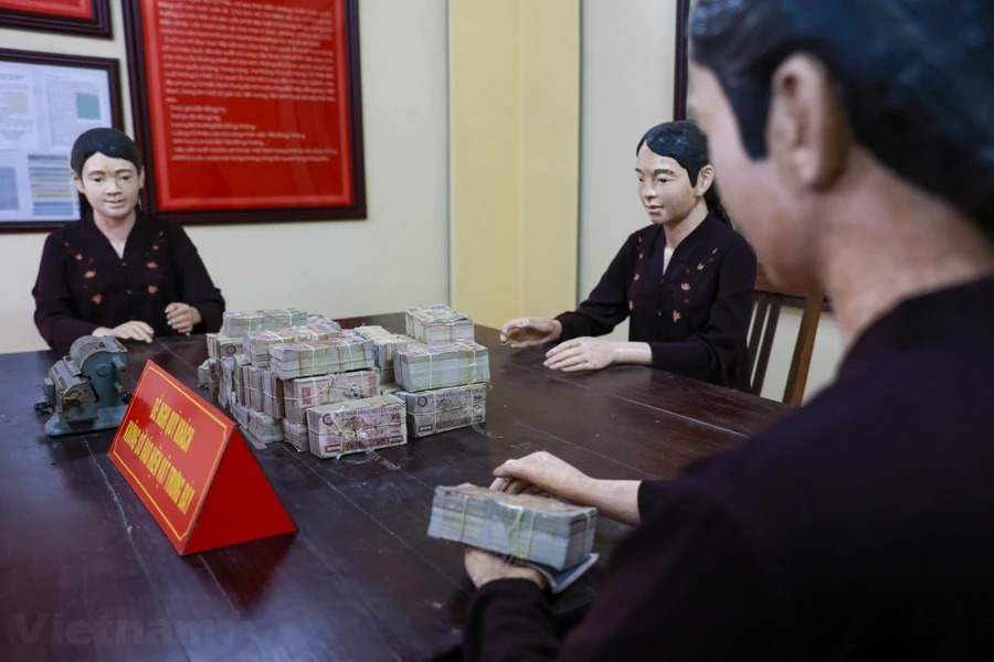 ben trong nha may in tien dau tien cua viet nam co gi dac biet 7