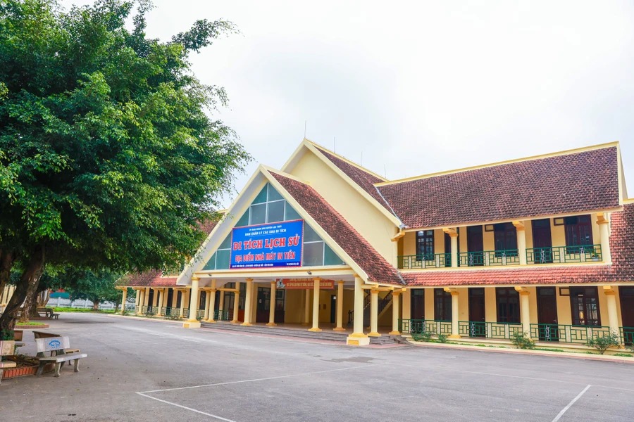 ben trong nha may in tien dau tien cua viet nam co gi dac biet 1 1