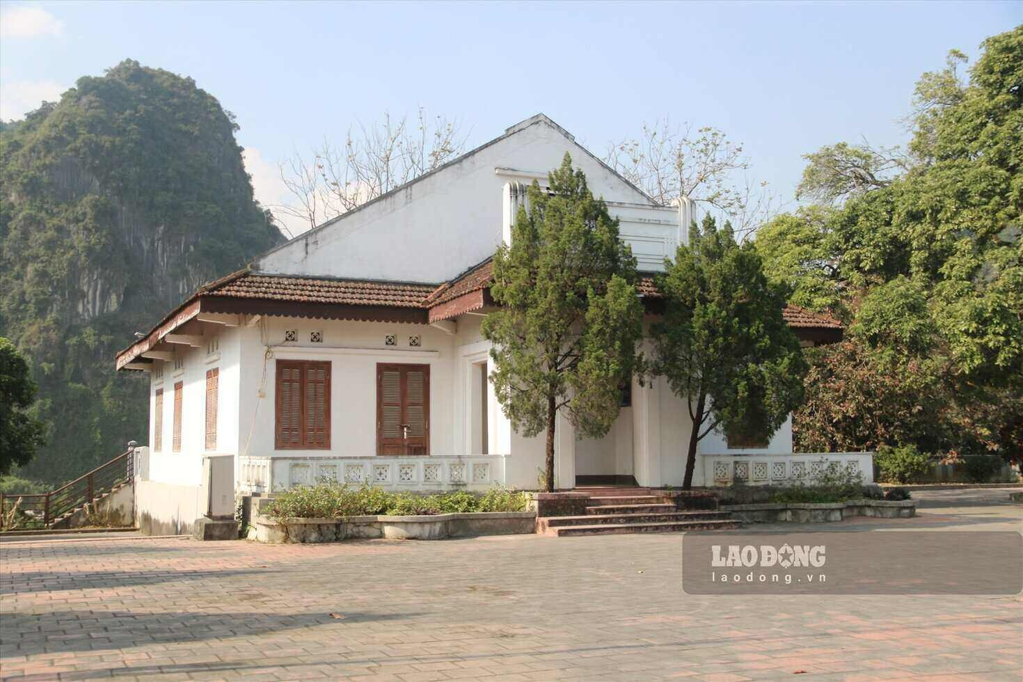 ben trong nha may in tien dau tien cua viet nam co gi dac biet 9