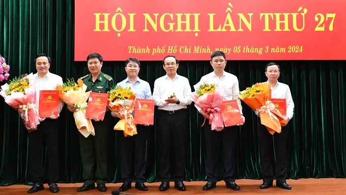 ban bi thu chi dinh 5 nhan su tham gia ban chap hanh dang bo tp hcm