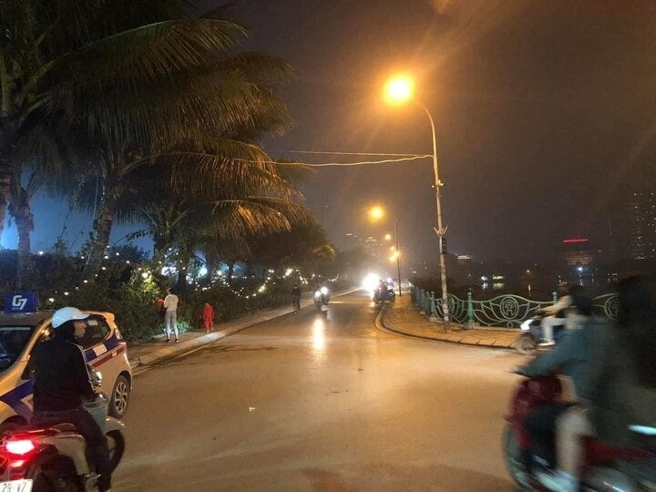vu tai xe taxi bi danh chan thuong so nao tren pho ha noi nguoi than tiet lo bat ngo 21